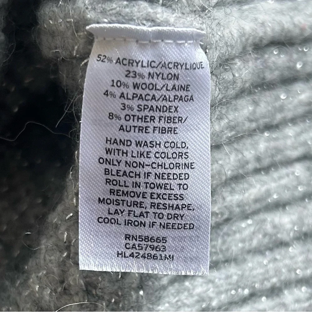 Chelsea28 Women’s gray Knit Metallic Ballet  Neck Pullover Sweater. Size M - Picture 5 of 11
